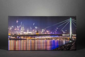 Wandbild Köln Silvester gedruckt auf Leinwand-Keilrahmen im Sonderangebot