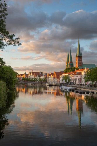 Lübeck: Stadtansicht von Lübeck an der Trave